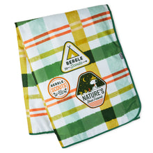 Load image into Gallery viewer, Hallmark Peanuts® Beagle Scouts Picnic Blanket With Bag