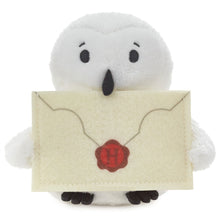 Load image into Gallery viewer, Hallmark Harry Potter™ Hedwig™ Plush Gift Card Holder, 5&quot;
