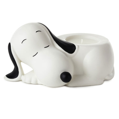 https://winkiesgifts.com/cdn/shop/files/LavenderScented-Sculpted-Snoopy-Candle_1PAJ3540_01_250x250@2x.jpg?v=1683829777