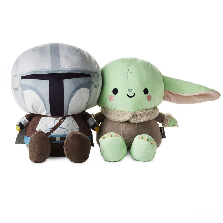 Hallmark Large Better Together Star Wars: The Mandalorian™ and Grogu™ Magnetic Plush Pair, 10.5